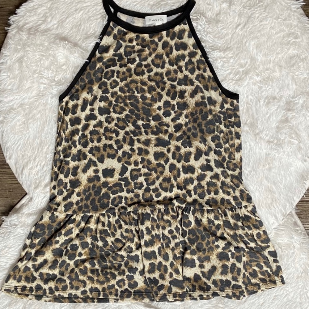 Sleeveless Cheetah Print Shirt